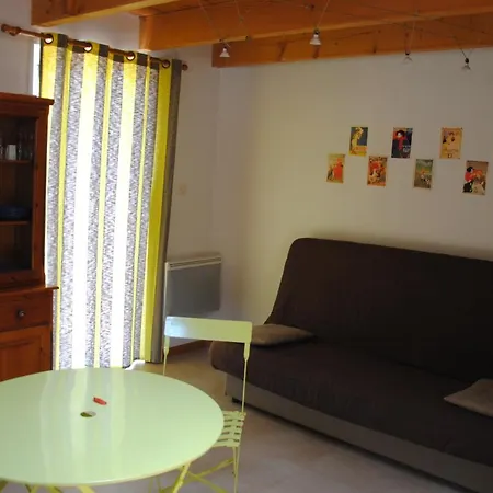 Studio Dans Villa A La Campagne *